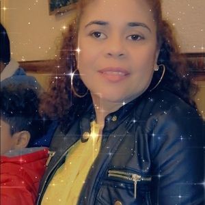 Meet your Posher, Kenia